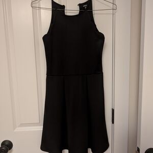 Black Sleeveless Dress
